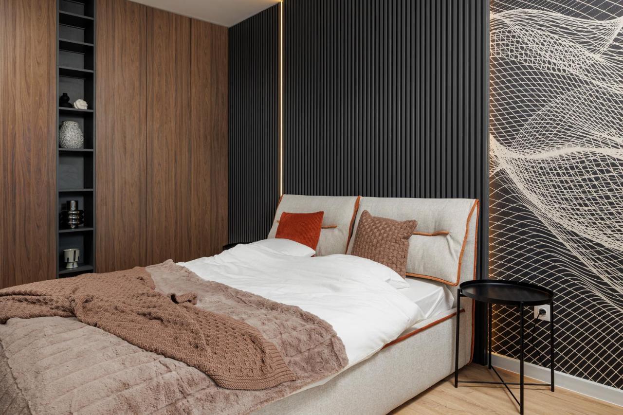 Mandala Designer Apartments With Free Private Parking, Near Mall Coresi ブラショフ エクステリア 写真