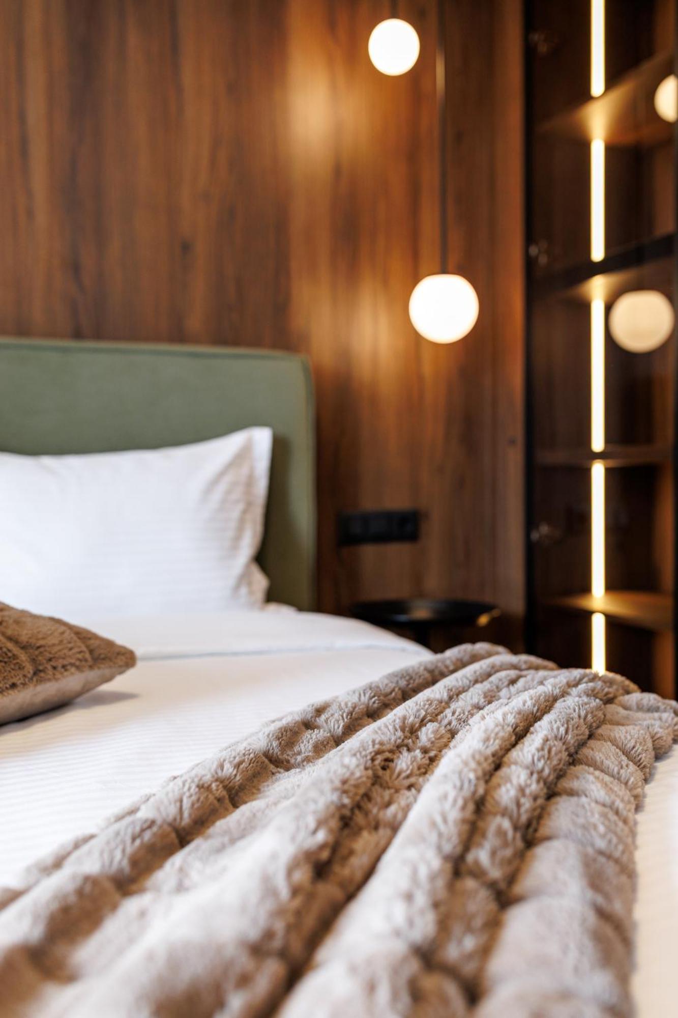 Mandala Designer Apartments With Free Private Parking, Near Mall Coresi ブラショフ エクステリア 写真