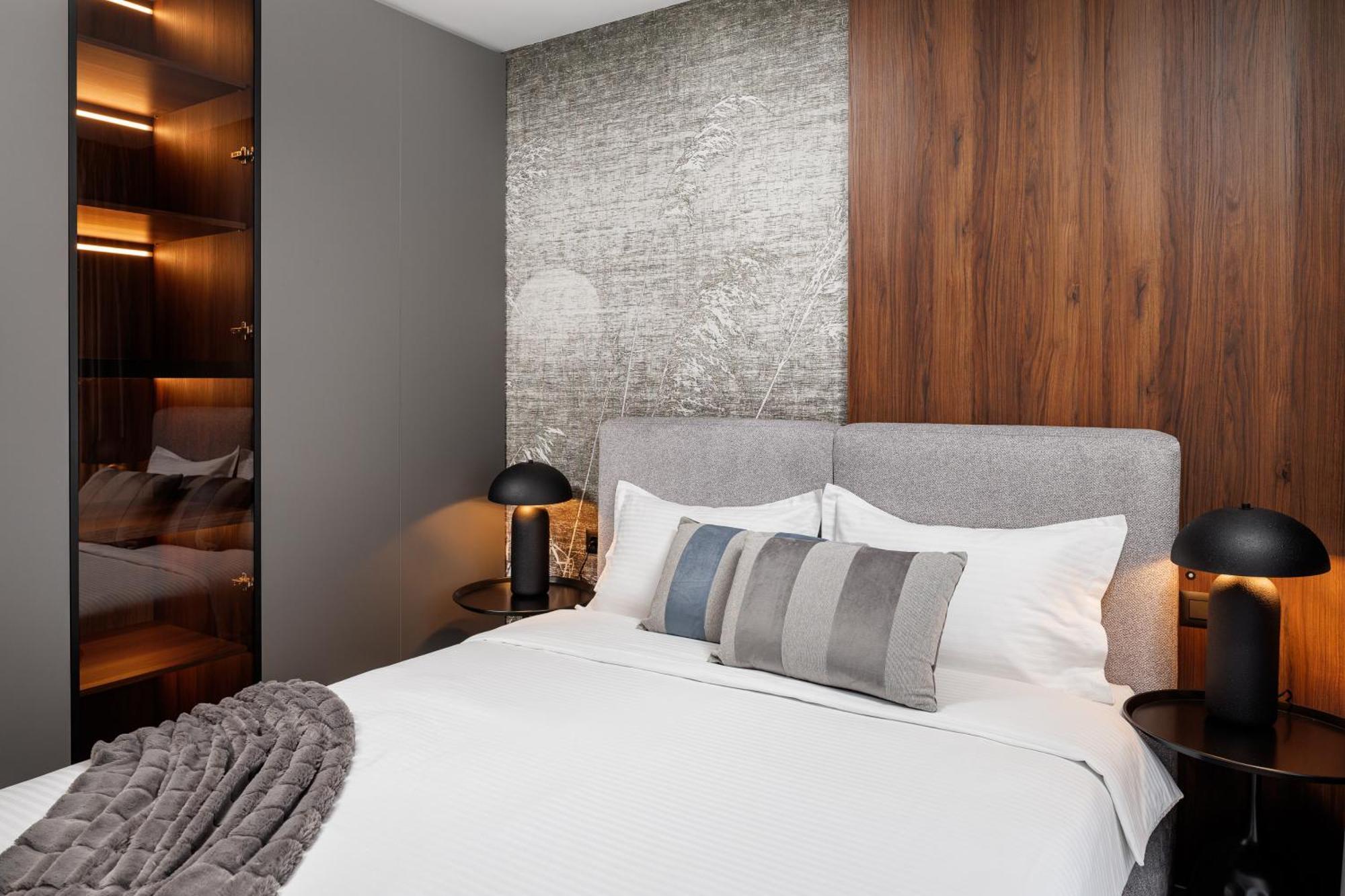 Mandala Designer Apartments With Free Private Parking, Near Mall Coresi ブラショフ エクステリア 写真