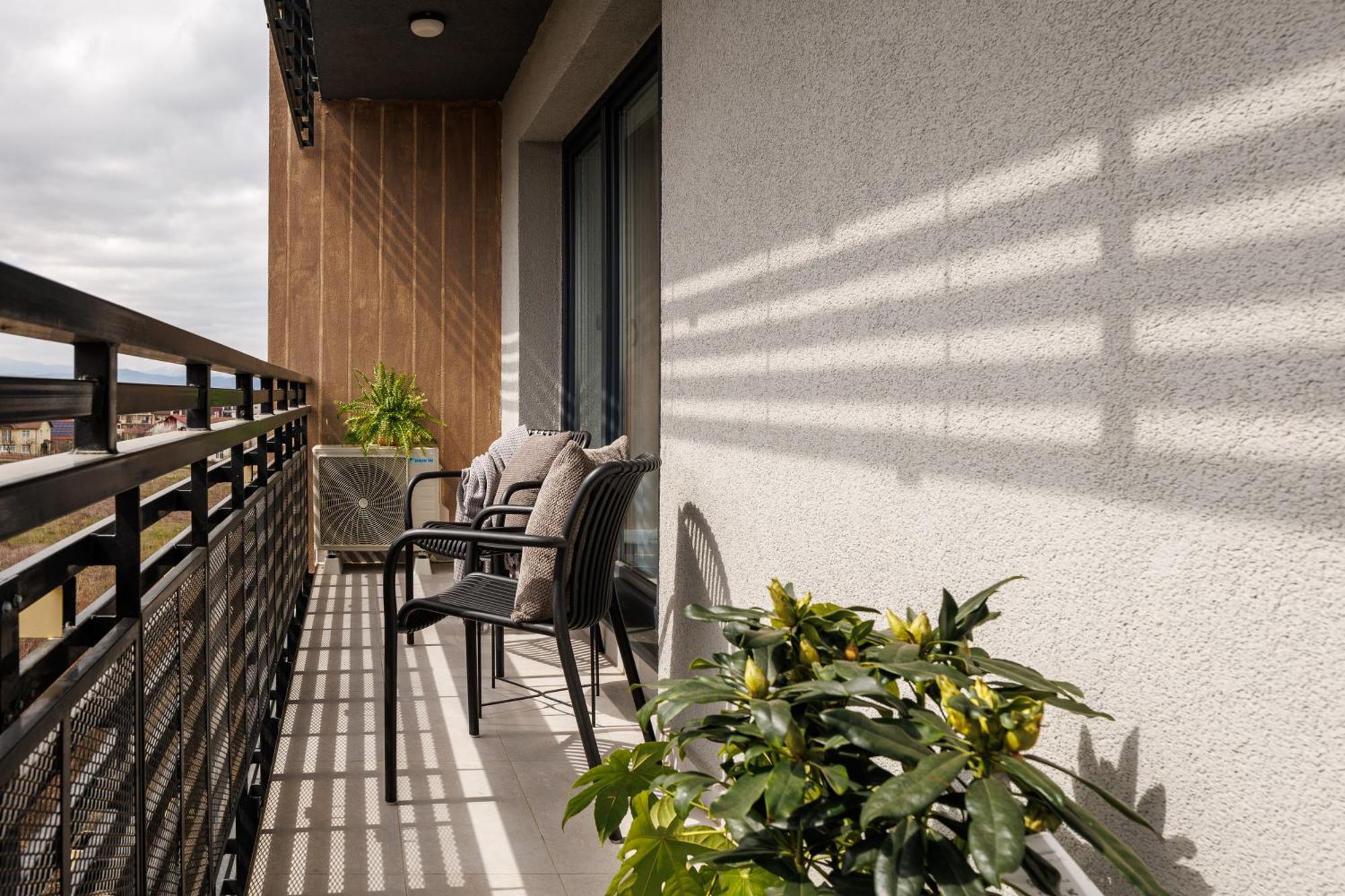 Mandala Designer Apartments With Free Private Parking, Near Mall Coresi ブラショフ エクステリア 写真